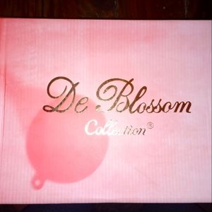 High heels they are 7 1/2 De blossom collection